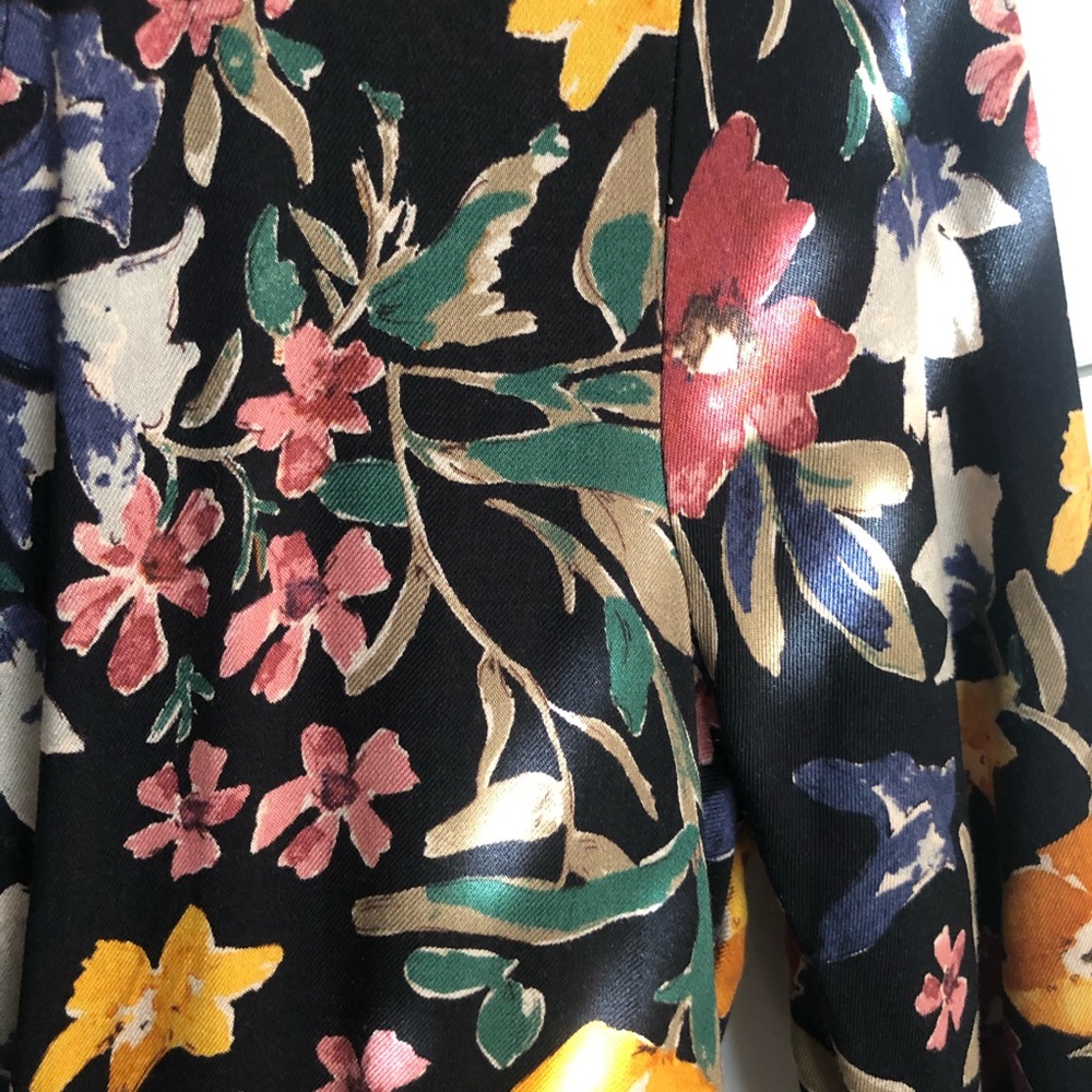 Zara Floral Dress - Picture 3 of 8